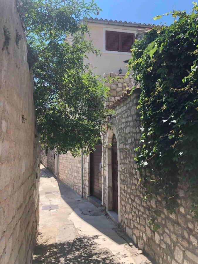 Apartment Pulic Rab Town Buitenkant foto